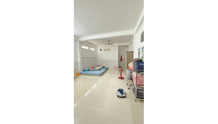 Mặt tiền hẻm Kiều Đàm 5x20 Nở hậu 4 tầng đúc chỉ 15 tỷ
